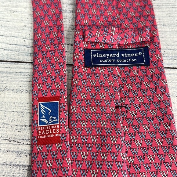 Vineyard Vines Custom Republic Eagles Pink 100% Silk Tie - Picture 3 of 5